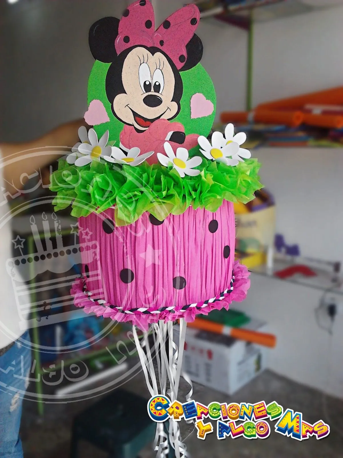 Creaciones y Algo Mas: PIÑATA MINNIE MOUSE