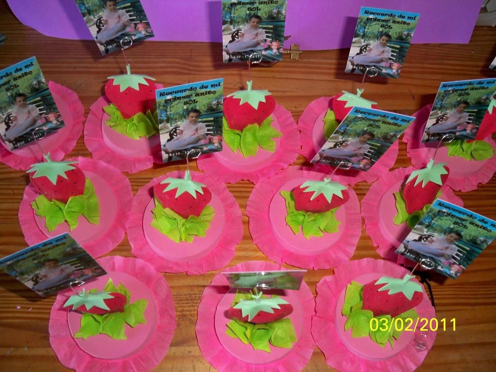 Creaciones Nancy: SOUVENIR FRUTILLITA CON FOTO. Creaciones Nancy: SOUVENIR FRUTILLITA CON FOTO.