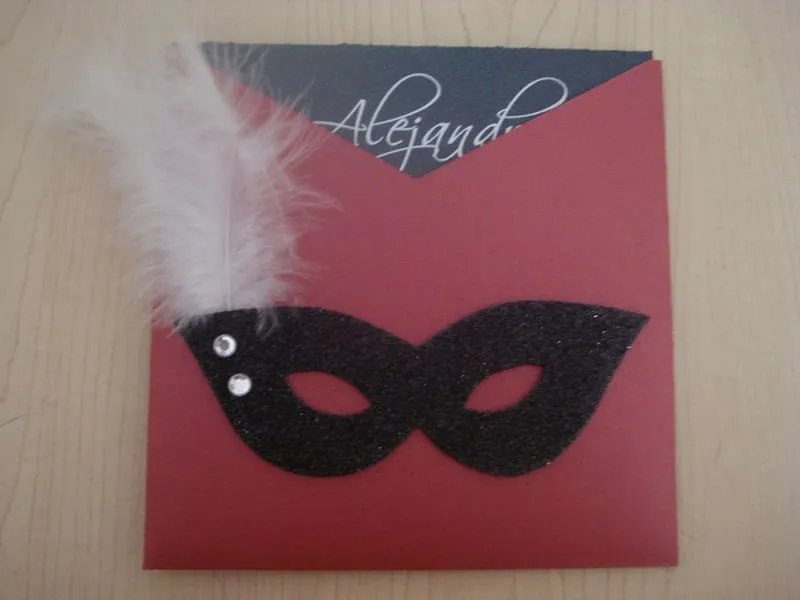 Creaciones en Papel: Invitacion de Antifaz