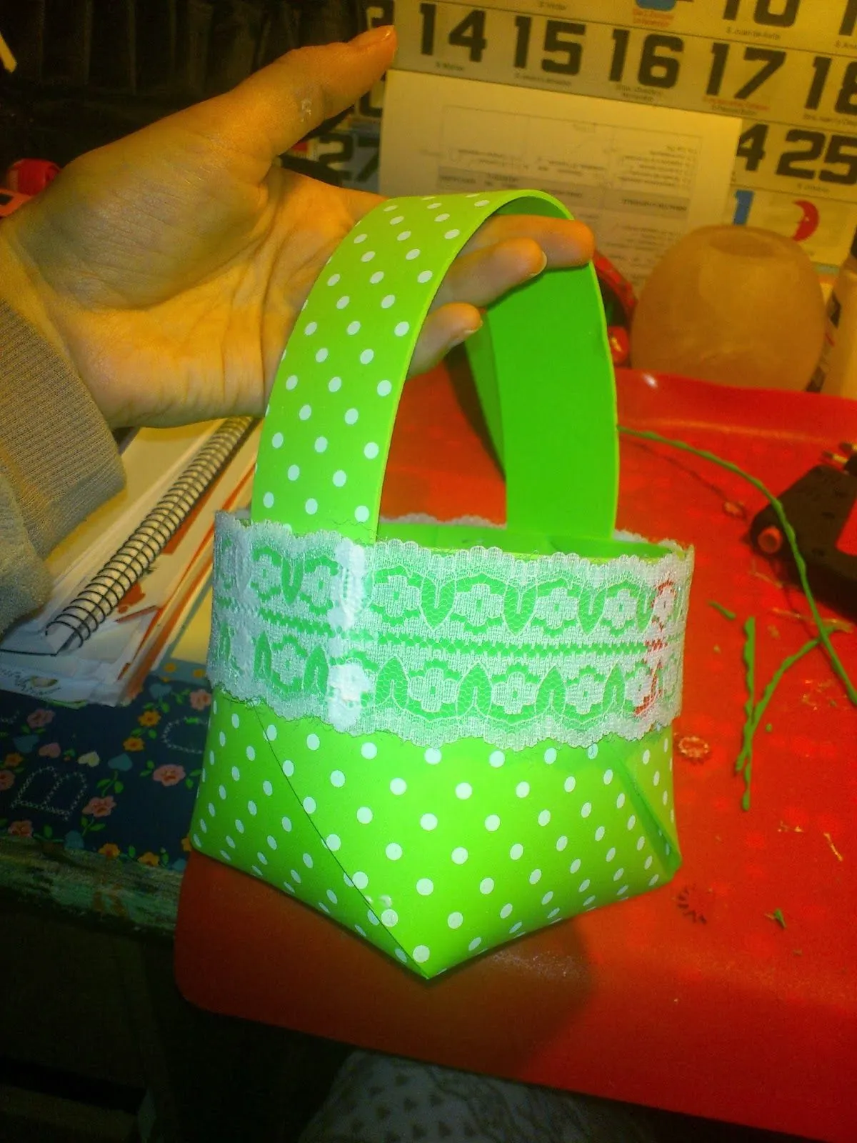 Creaciones Valho: Cesta con Goma Eva.