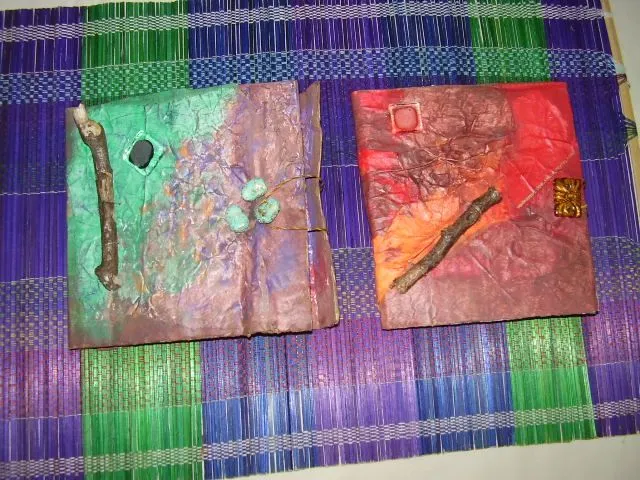 Cuadernos forrados con reciclaje - Imagui