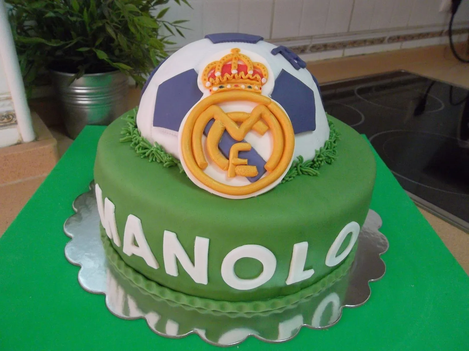 CREMA Y CHOCOLATE: TARTA REAL MADRID CREMA Y CHOCOLATE: TARTA REAL MADRID