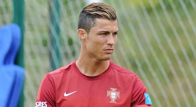 Cristiano renueva... su 'look' | Real_madrid | Defensa Central