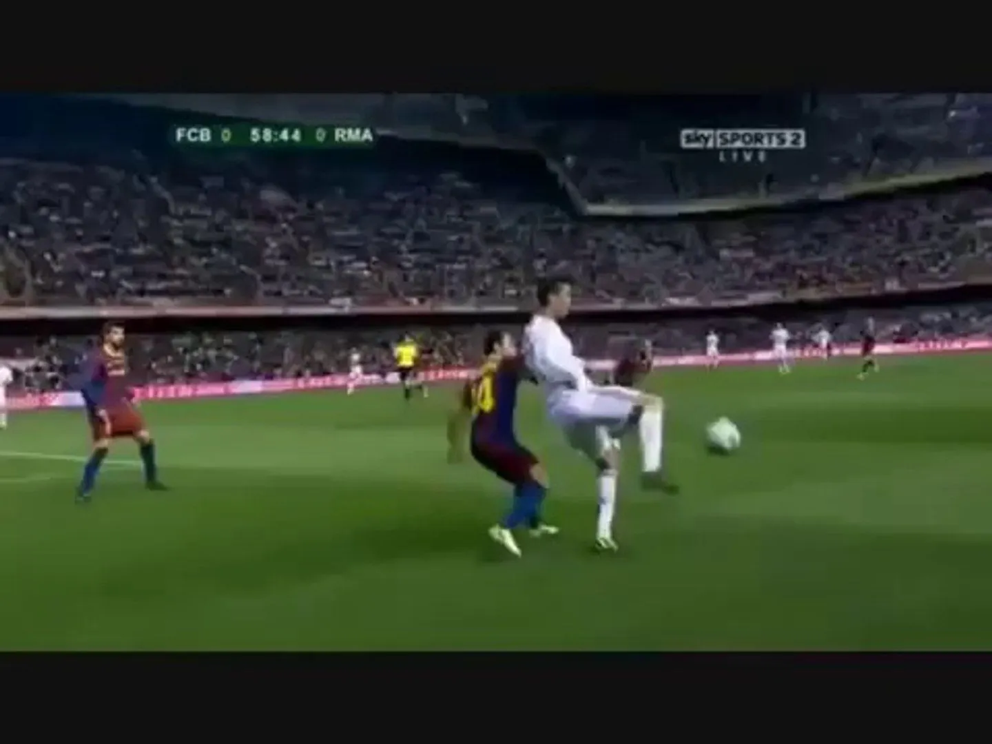 Cristiano ronaldo humilla al Messi - Vidéo Dailymotion Cristiano ronaldo humilla al Messi - Vidéo Dailymotion