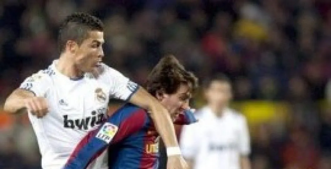 Cristiano Ronaldo sigue humillando a Messi | Defensa Central Cristiano Ronaldo sigue humillando a Messi | Defensa Central