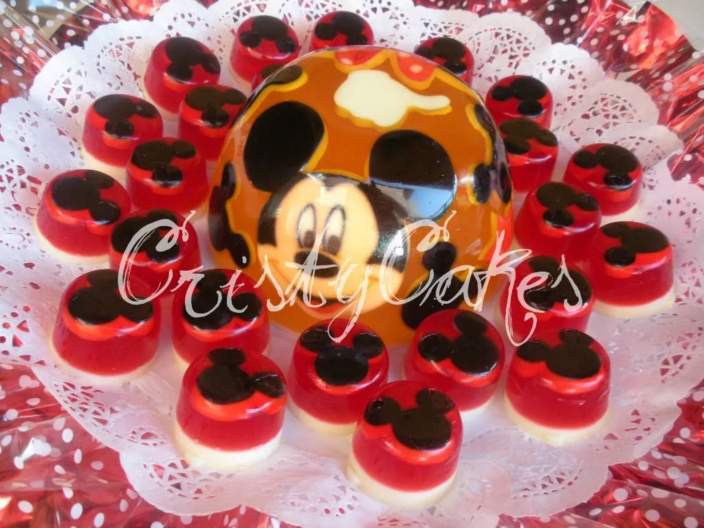 Cristy's Cakes: Minnie y Mickey Mouse de rojo Cristy's Cakes: Minnie y Mickey Mouse de rojo