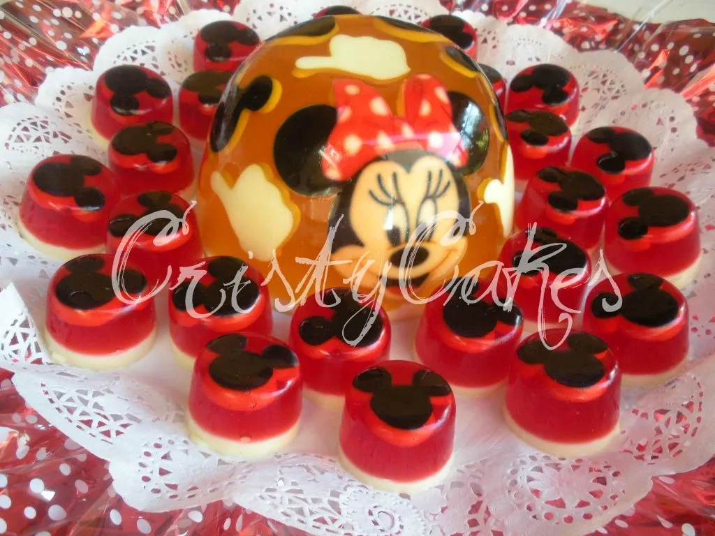 Cristy's Cakes: Minnie y Mickey Mouse de rojo Cristy's Cakes: Minnie y Mickey Mouse de rojo