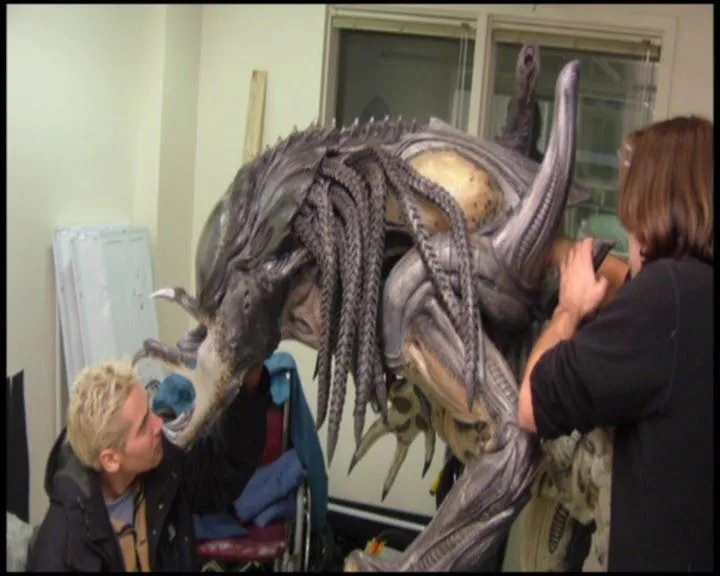 Crítica de “AVPR: Aliens Vs. Predator Requiem” (Colin y Greg ... Crítica de “AVPR: Aliens Vs. Predator Requiem” (Colin y Greg ...