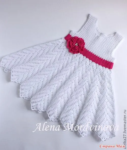 Croche Madona-mía puntos y graficos: Vestido Blanco para niña