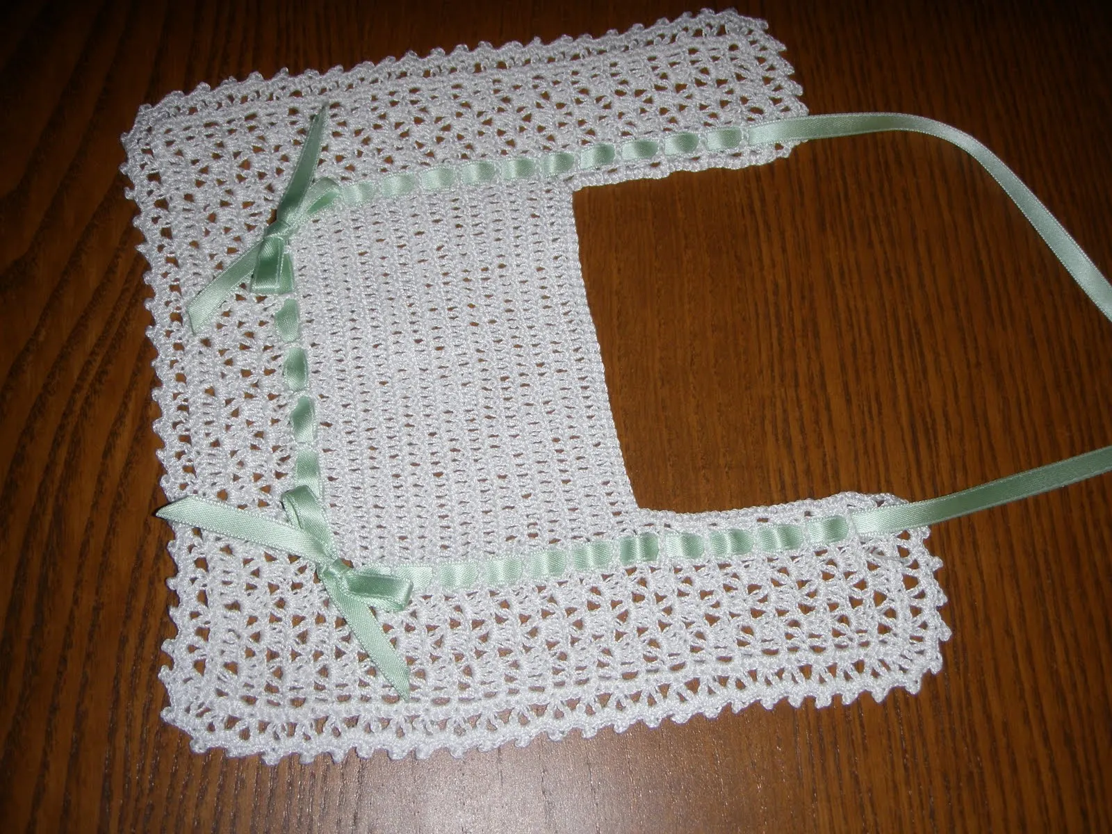 Crochet y Otras Cosas ...: Baberito para bebé / Bavaglino Crochet y Otras Cosas ...: Baberito para bebé / Bavaglino