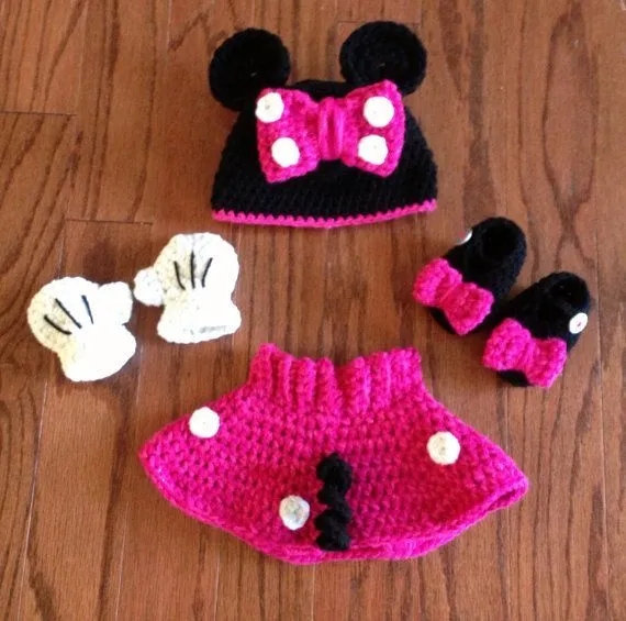 Crochet NB through 6 mos Mouse outfit with gloves photography prop Crochet NB through 6 mos Mouse outfit with gloves photography prop