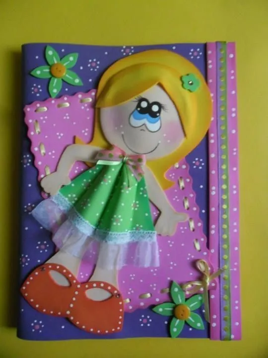 Cuadernos fomi | Con goma eva | Pinterest