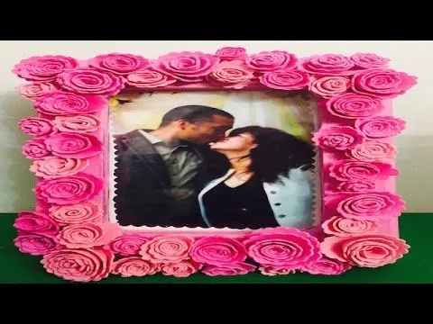 Cuadro o Marco decorado Con Flores de Foamy Goma Eva - YouTube Cuadro o Marco decorado Con Flores de Foamy Goma Eva - YouTube