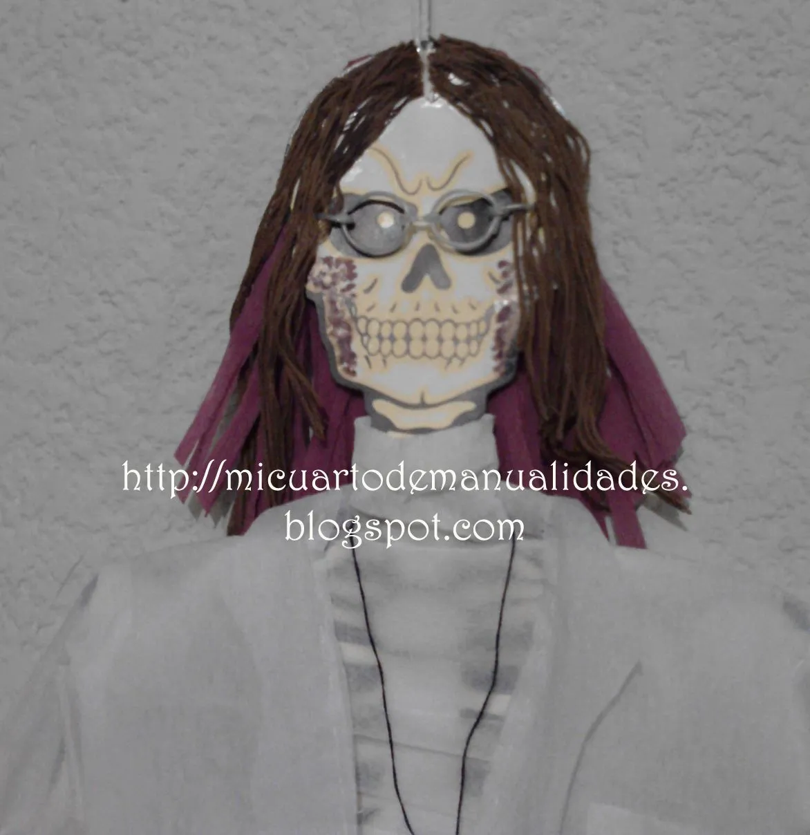 Mi cuarto de manualidades * Esther *: Calaveras vestidas Mi cuarto de manualidades * Esther *: Calaveras vestidas