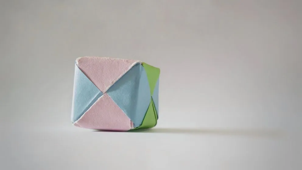 Cómo hacer un cubo de papel paso a paso