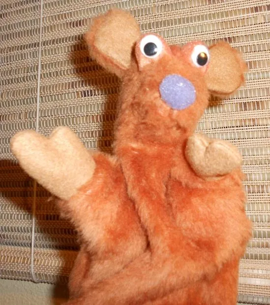 cuentosconencantoblog: Un títere de guante con peluche. cuentosconencantoblog: Un títere de guante con peluche.