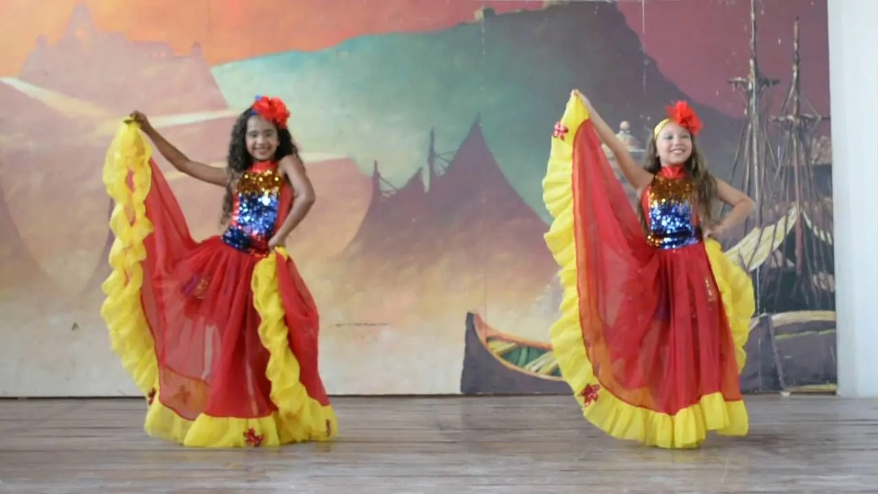 Cumbia y Mapale | Cumbia, Cumbia colombiana, Traje de cumbia