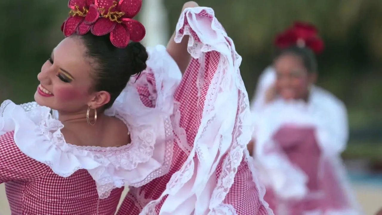 Cumbia - YouTube
