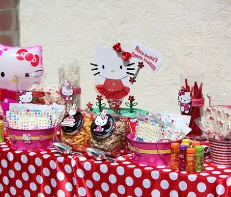 Cumpleaños de un año de Hello Kitty