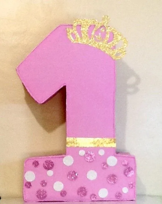 Primer cumpleaños piñata. Decoracion rosa y dorado. por aldimyshop Primer cumpleaños piñata. Decoracion rosa y dorado. por aldimyshop
