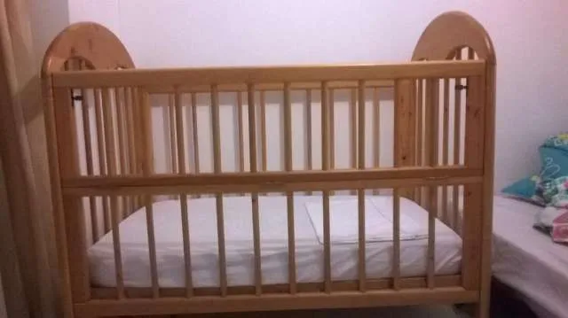 Cuna para bebe en pino - Bucaramanga, Colombia - Accesorios de ... Cuna para bebe en pino - Bucaramanga, Colombia - Accesorios de ...