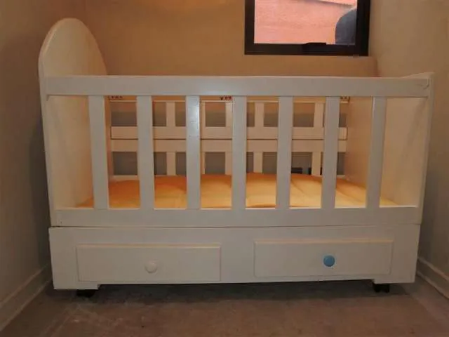 Cuna de madera usado para bebé. precio conversable - Huechuraba ... Cuna de madera usado para bebé. precio conversable - Huechuraba ...