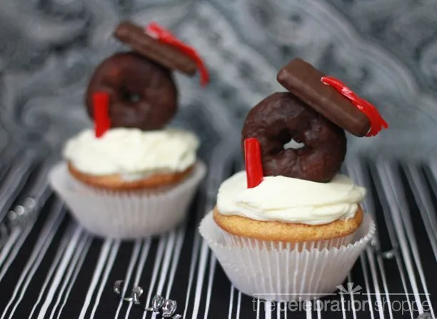Cupcakes para fiesta de graduación: ¡birretes fuera! | Fiestas y ...