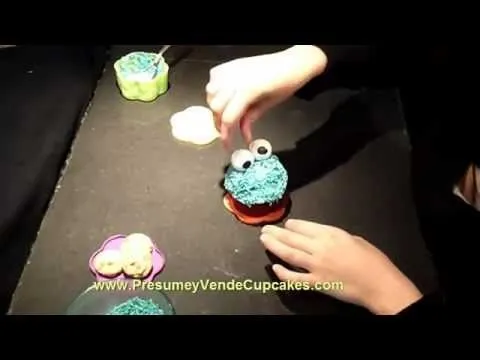 Cupcakes Monstruo Come Galletas www.PresumeyVendeCupcakes.com ... Cupcakes Monstruo Come Galletas www.PresumeyVendeCupcakes.com ...
