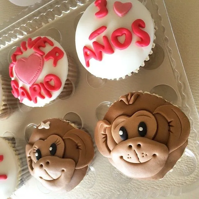 Cupcakes a Pedido — Cuocakes con caritas de mono 