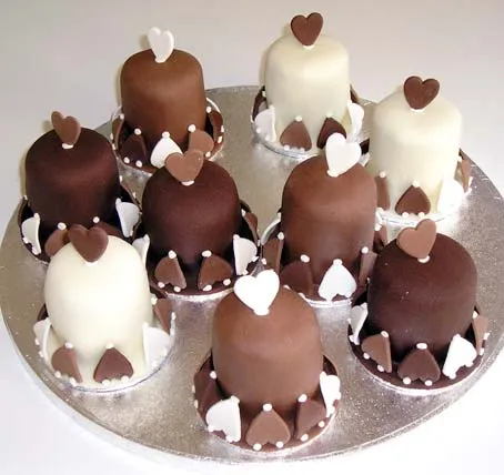 Curso Elaboracion y Decoracion de Mini Pasteles | Dolce Regalo ...