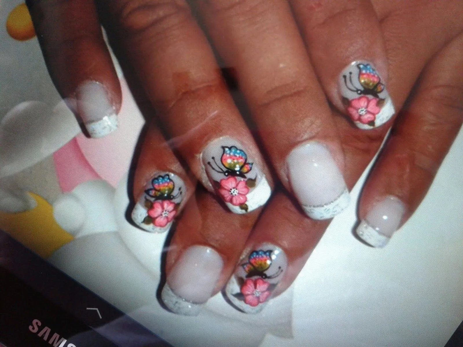 CURSOS AVANZADOS DE PEINADOS INFANTILES Y DECORACION PARA UÑAS