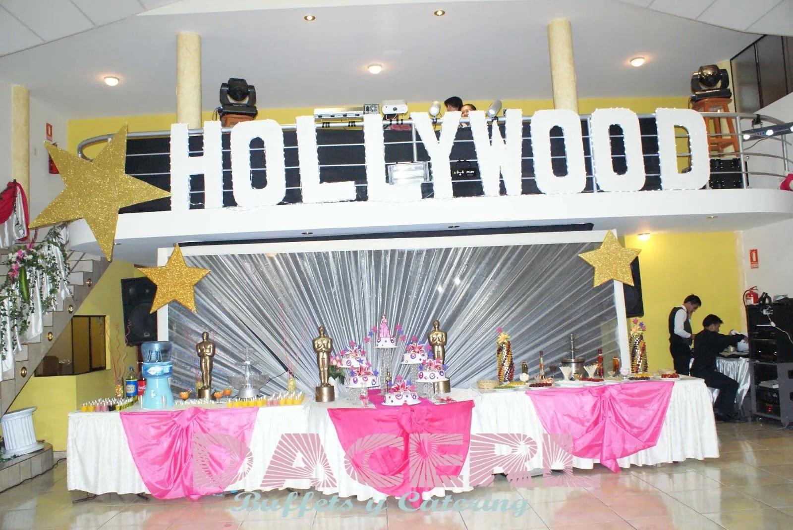 DACERL BUFFETS Y CATERING: TEMÁTICOS 15 AÑOS ROCK DACERL BUFFETS Y CATERING: TEMÁTICOS 15 AÑOS ROCK