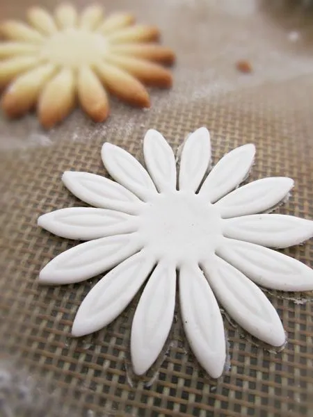 DAISY COOKIES FONDANT (GALLETAS MARGARITA CON FONDANT) ~ Cocinando ...