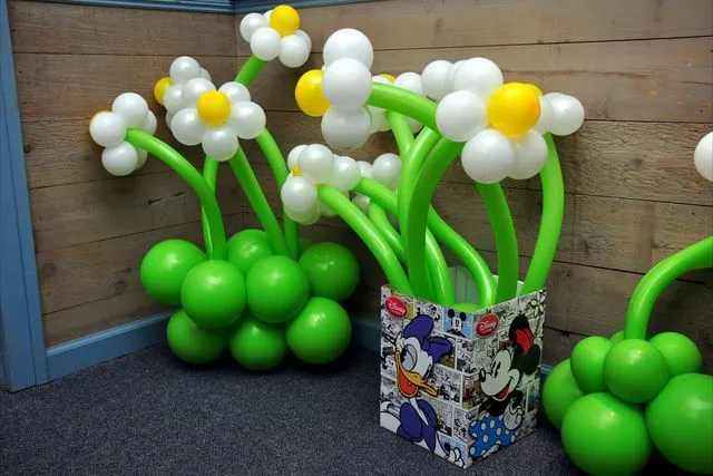 Daisy Duck Garden Birthday Party Ideas