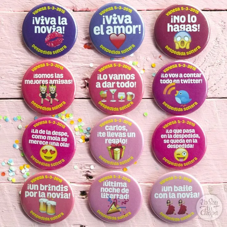 Dale un toque divertido a tu despedida con nuestras chapas! Totalmente personalizables. | Despedida de soltera, Despedida, Soltero Dale un toque divertido a tu despedida con nuestras chapas! Totalmente personalizables. | Despedida de soltera, Despedida, Soltero