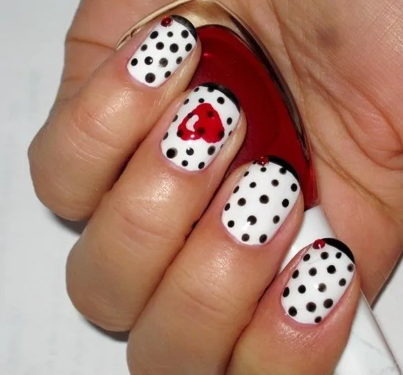 DanyValenciaM : RT @PamelitaO: Uñas acrílicas y gel, manicure y ...