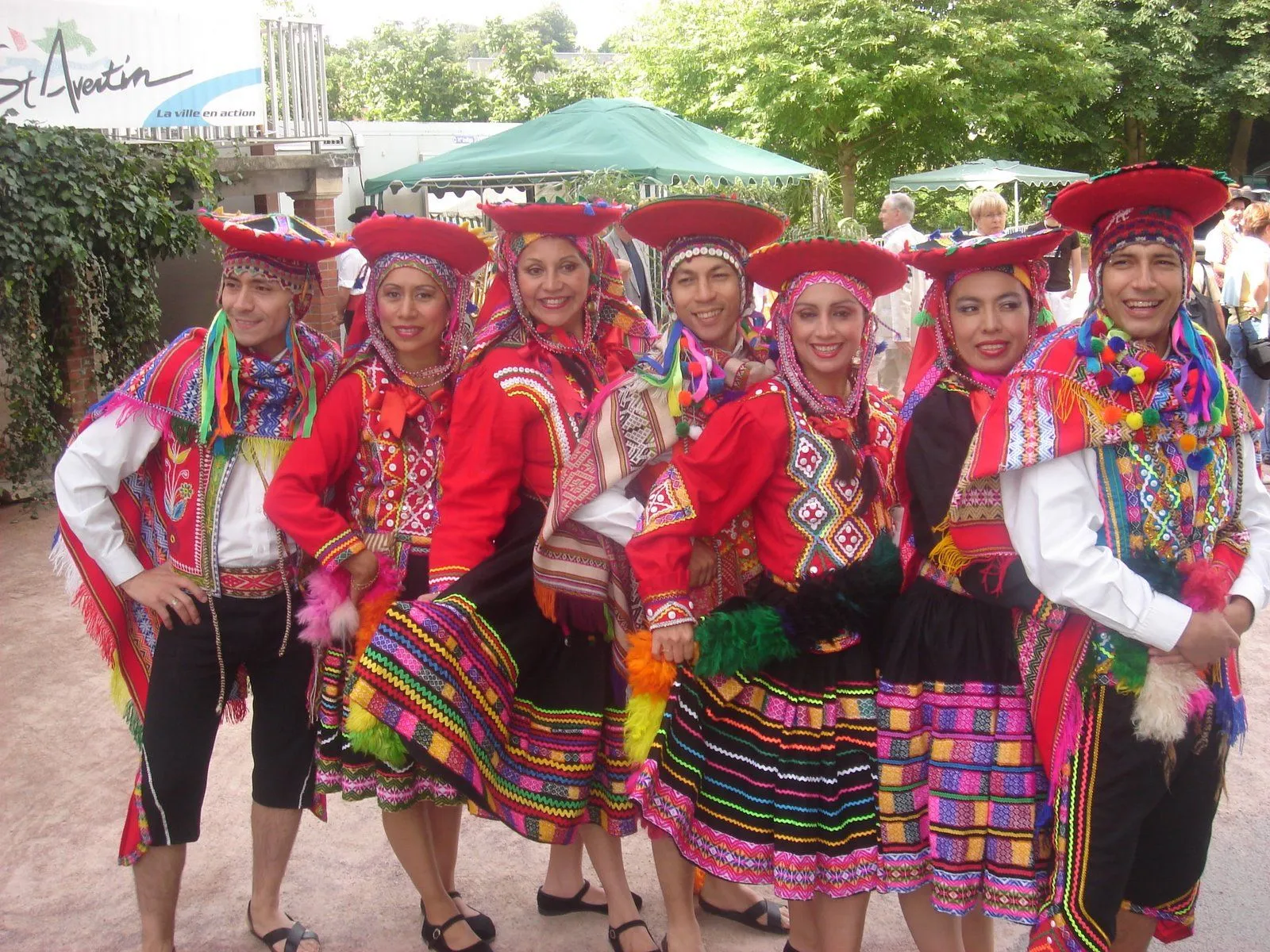 Danza Peru: Los Prinsipales vestimentas de bailes Danza Peru: Los Prinsipales vestimentas de bailes
