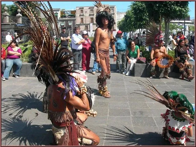 Danzantes Aztecas | Flickr - Photo Sharing!