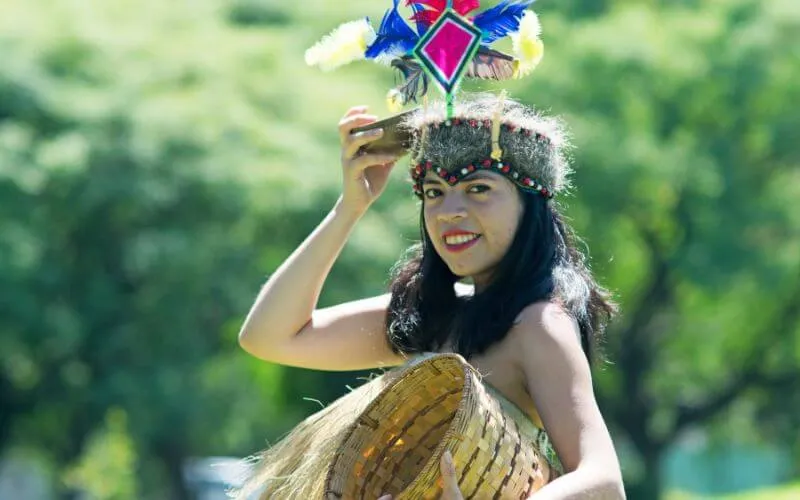 7 danzas y bailes típicos de Loreto (selva peruana) 7 danzas y bailes típicos de Loreto (selva peruana)