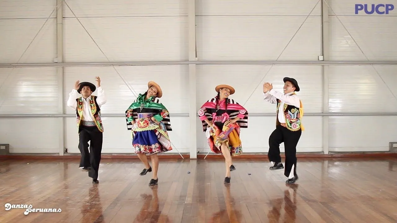 Danzas Peruanas: ¿Qué actividades se representan en el Huaylarsh? - YouTube Danzas Peruanas: ¿Qué actividades se representan en el Huaylarsh? - YouTube