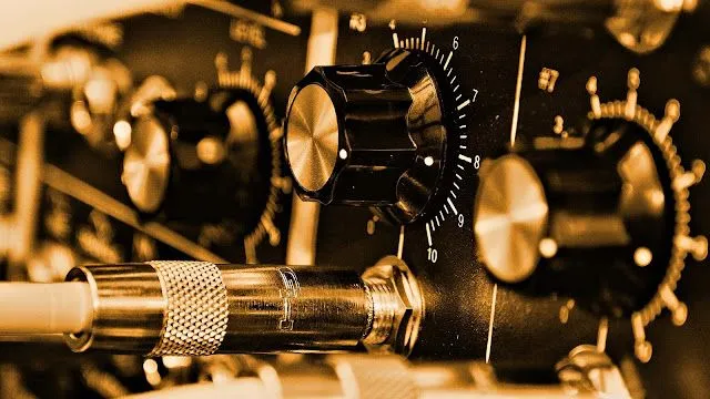 December 2010 ♫ Great Guitar Sound