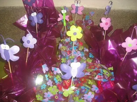 Decora tu fiesta con mariposas y flores | Fiestas, Baby showers ...