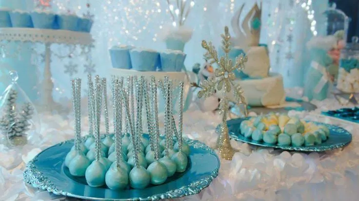 Decora la fiesta de tu pequeña al estilo Frozen! | Fiesta101 Decora la fiesta de tu pequeña al estilo Frozen! | Fiesta101
