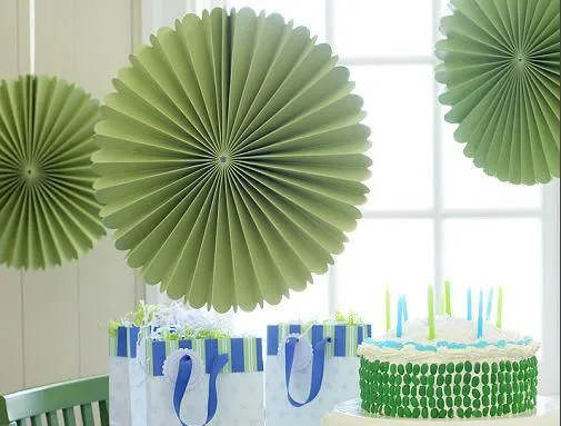 Decora con Rosetas de Papel