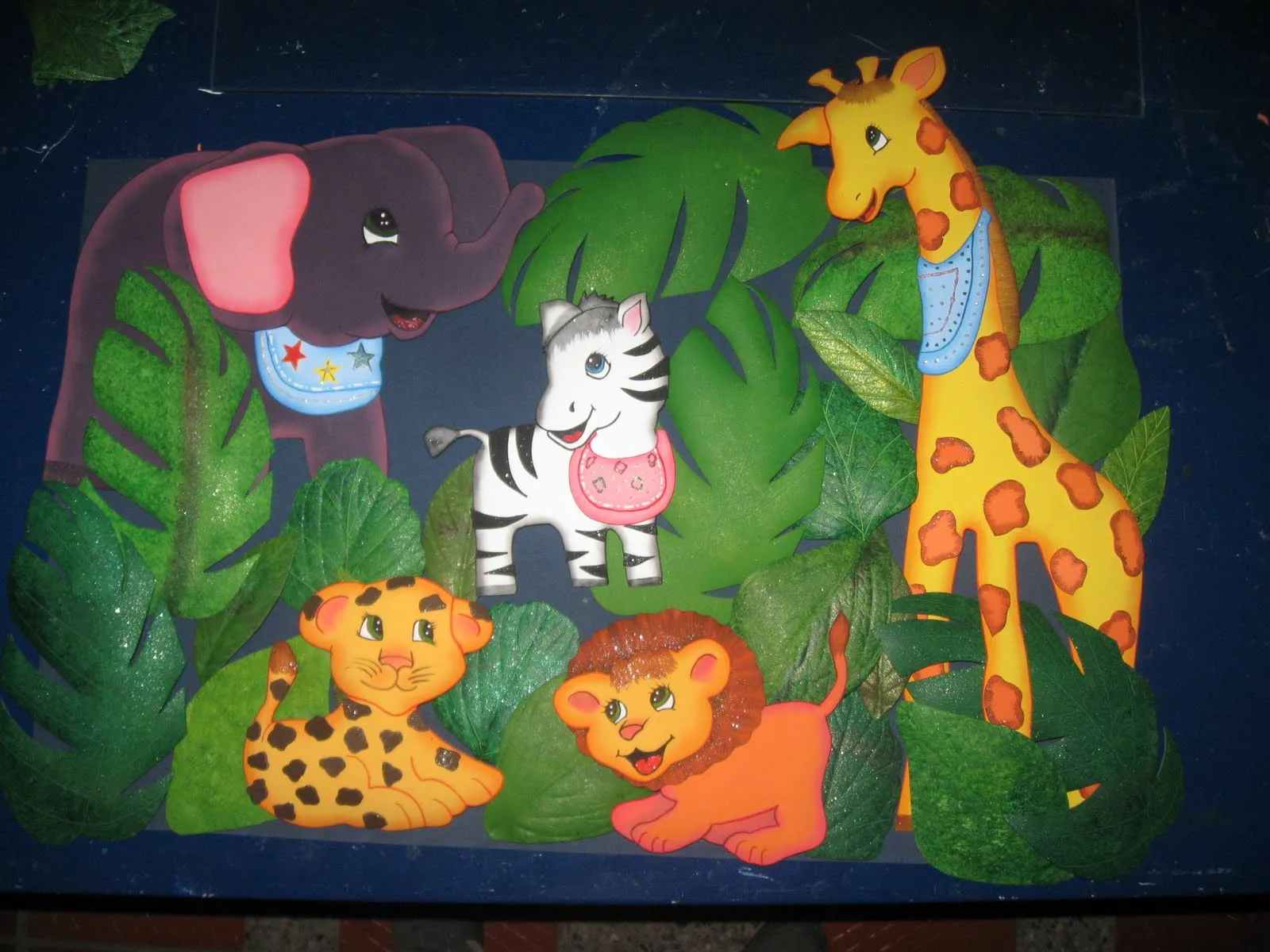 Wallpaper de dibujos infantiles para jardin infante - Imagui