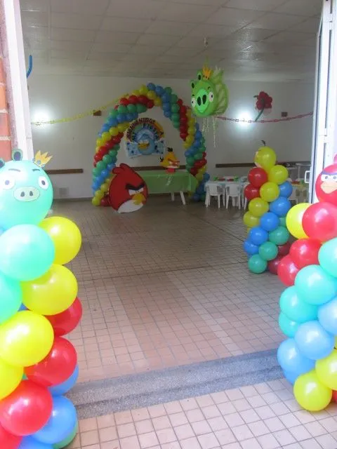 Decoración de angry birds para fiesta infantil - Imagui