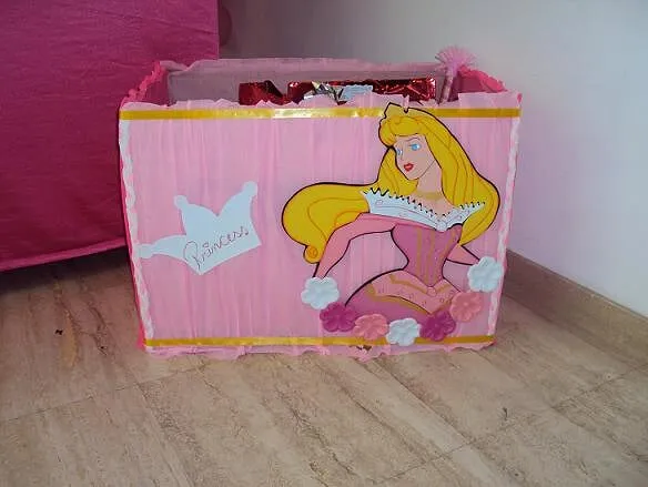 Decoración de cajas para regalos de princesas - Imagui Decoración de cajas para regalos de princesas - Imagui