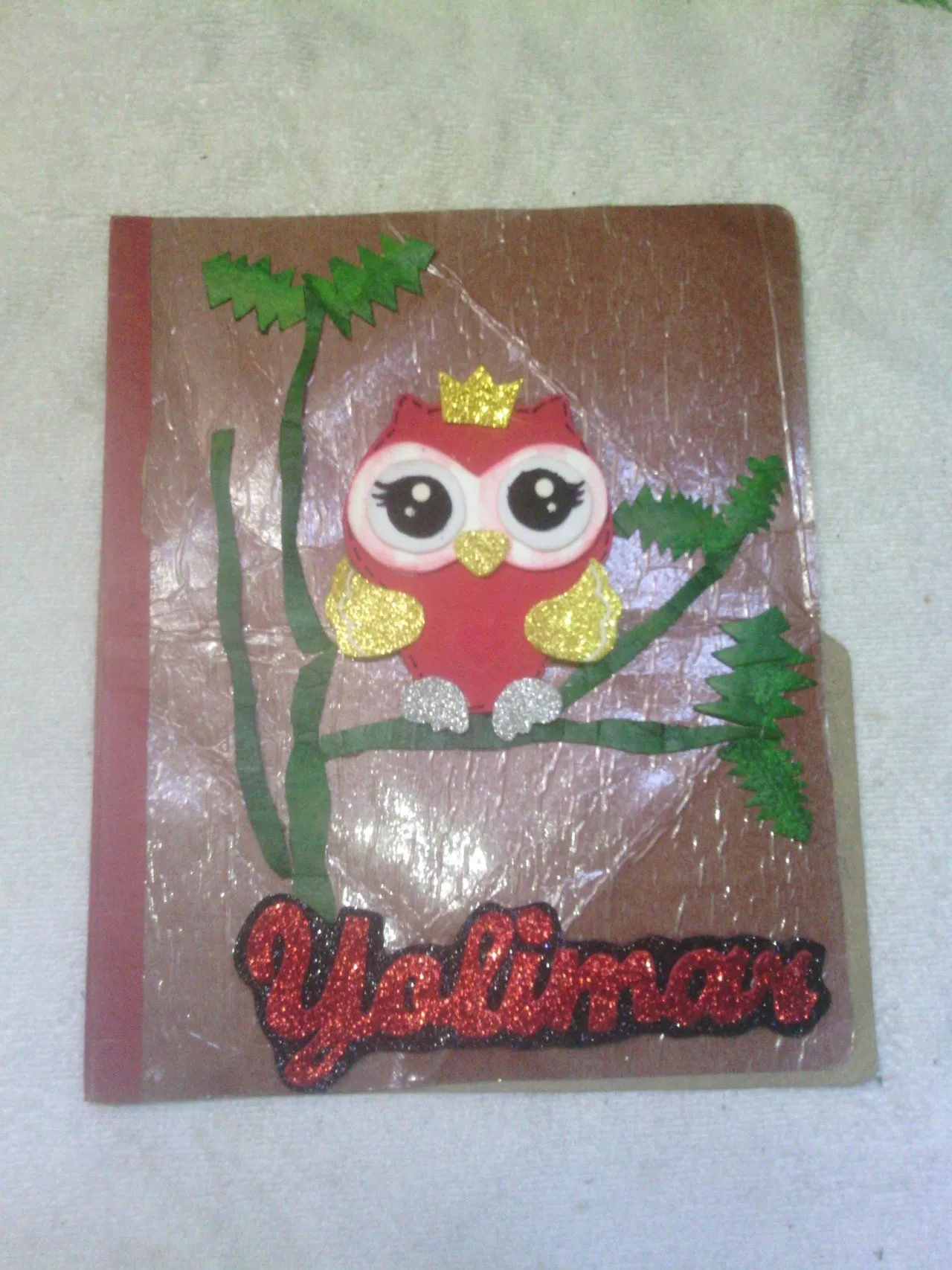 Decoración de una carpeta marrón un estilo diferente. Decorating a brown folder in a different style. | PeakD Decoración de una carpeta marrón un estilo diferente. Decorating a brown folder in a different style. | PeakD