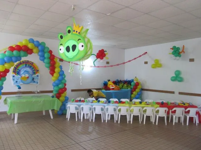 DECORACION FIESTA ANGRY BIRDS |Revoltosos Recreaciones | Fiestas ...