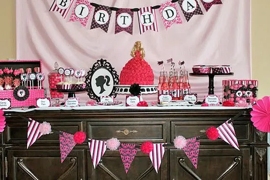 Decoración de Fiesta de Cumpleaños inspirada en Barbie : Fiestas ...